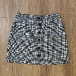 Abercrombie & Fitch Navy and Cream Checkered Mini Skirt